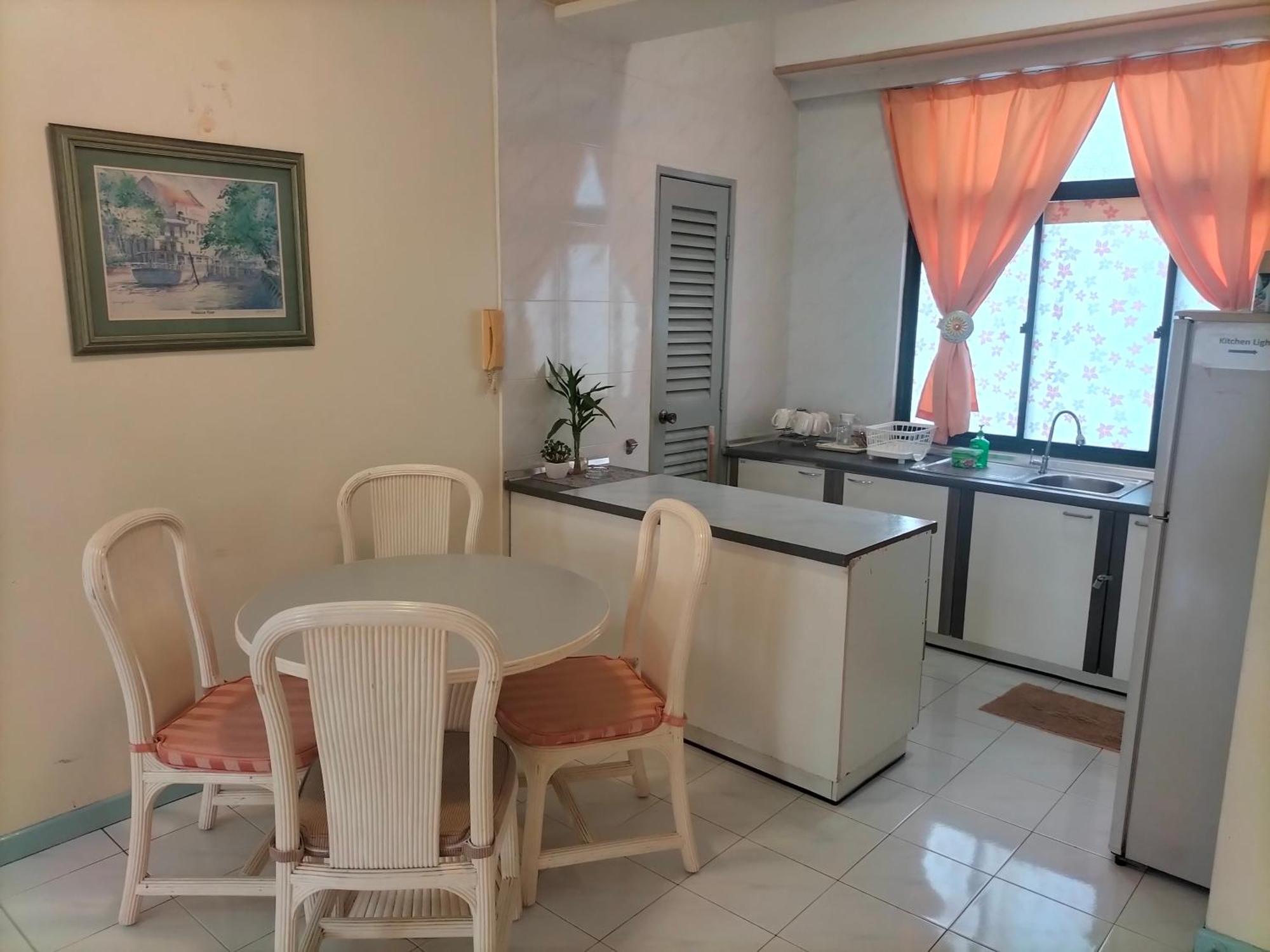 Aparthotel Costa Mahkota à Malacca Extérieur photo