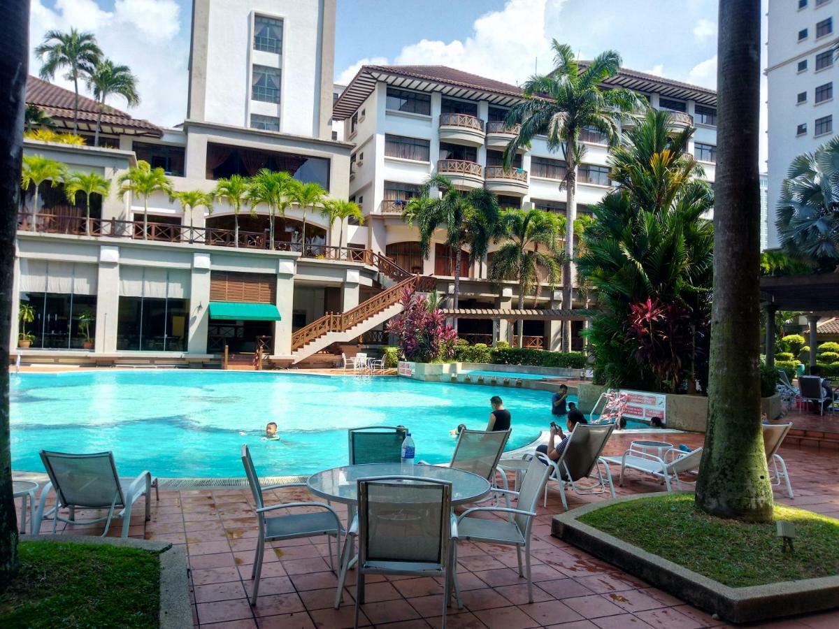 Aparthotel Costa Mahkota à Malacca Extérieur photo