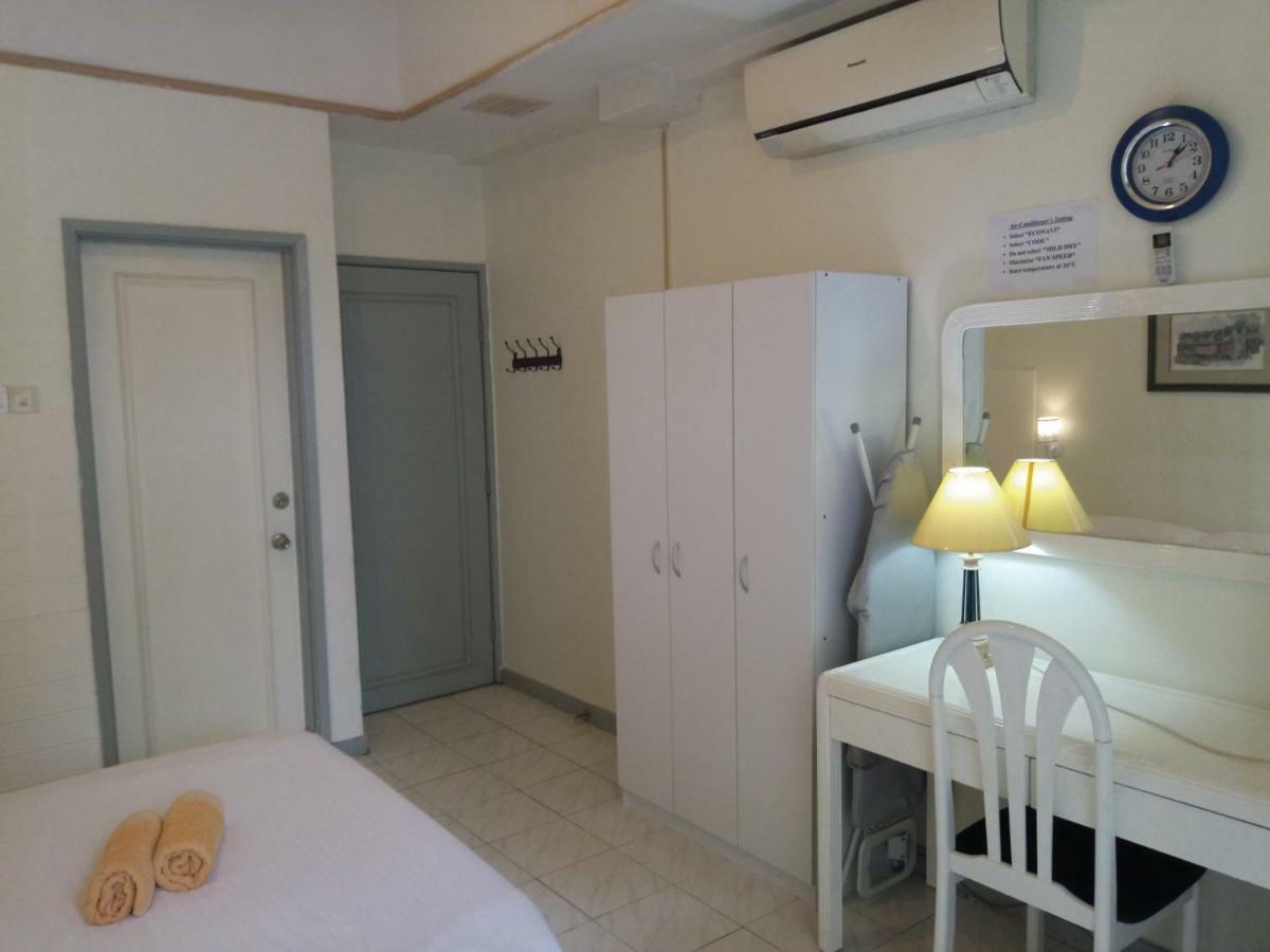 Aparthotel Costa Mahkota à Malacca Extérieur photo