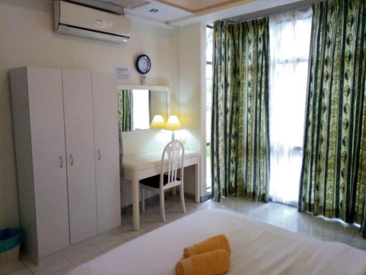 Aparthotel Costa Mahkota à Malacca Extérieur photo