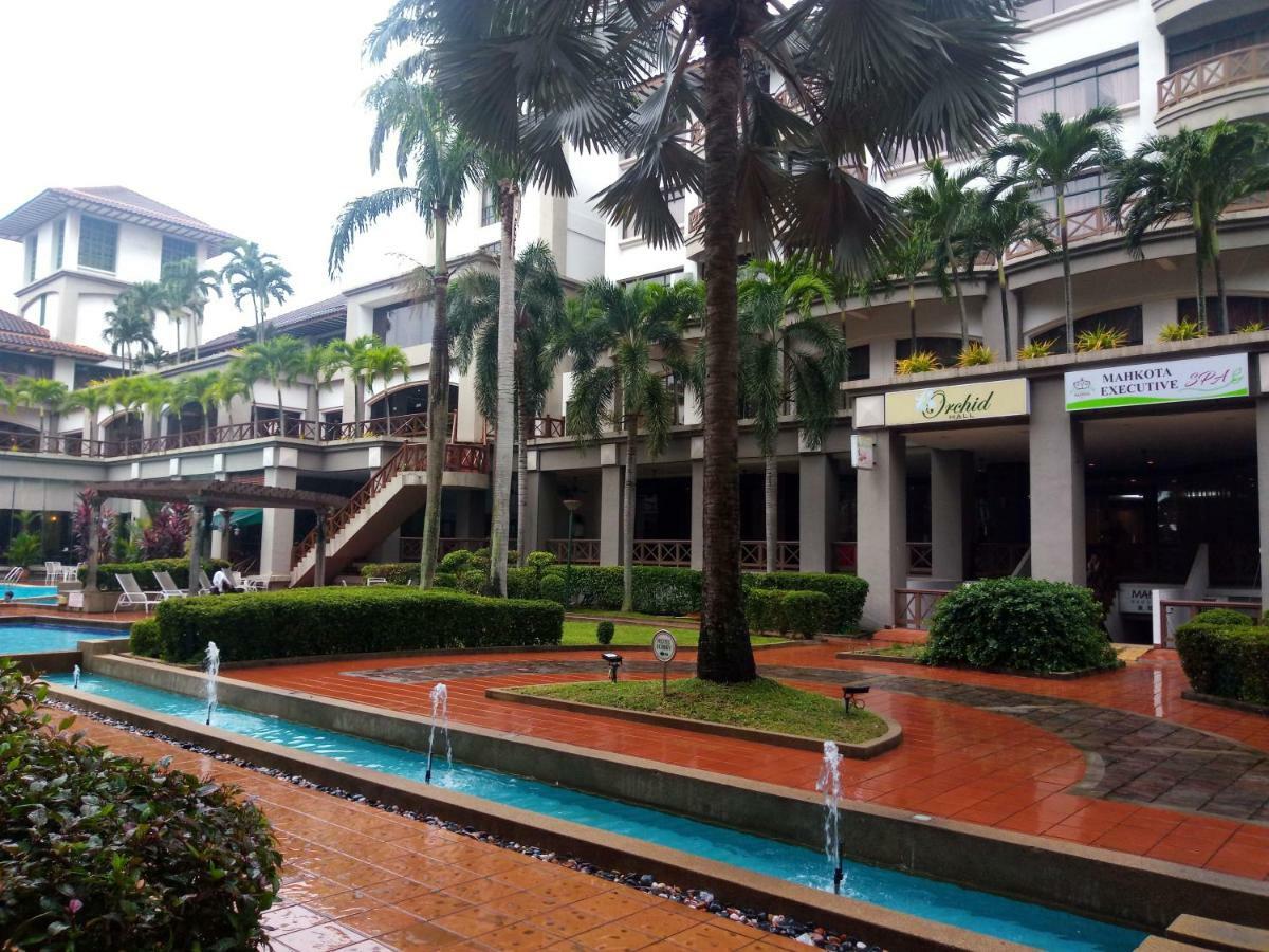 Aparthotel Costa Mahkota à Malacca Extérieur photo