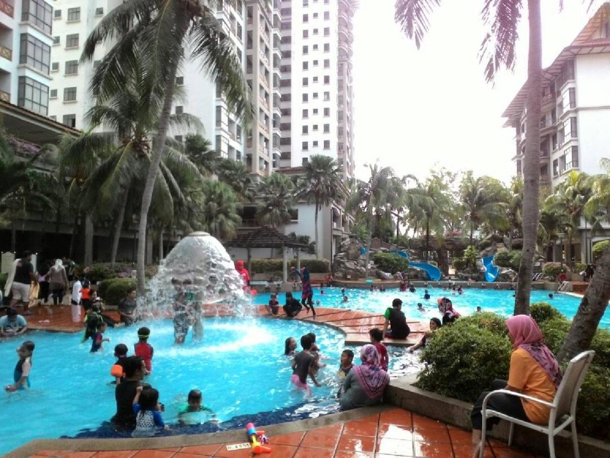 Aparthotel Costa Mahkota à Malacca Extérieur photo